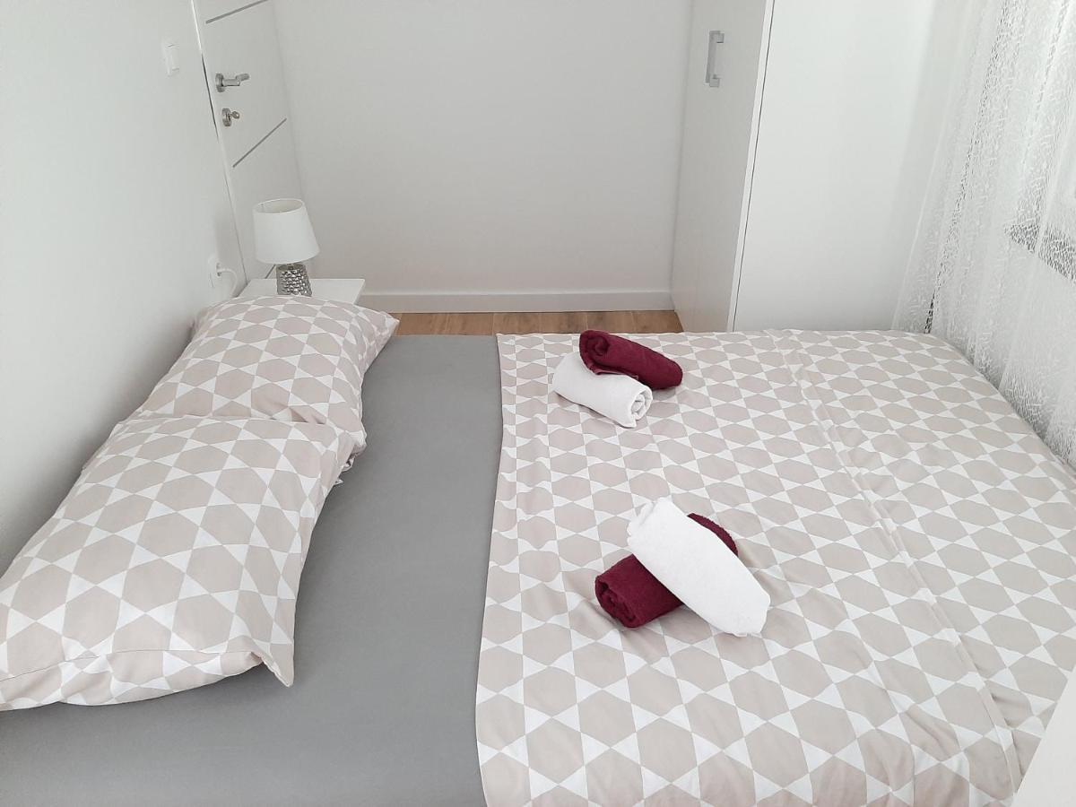 Apartamento Nozret Paljuv Exterior foto