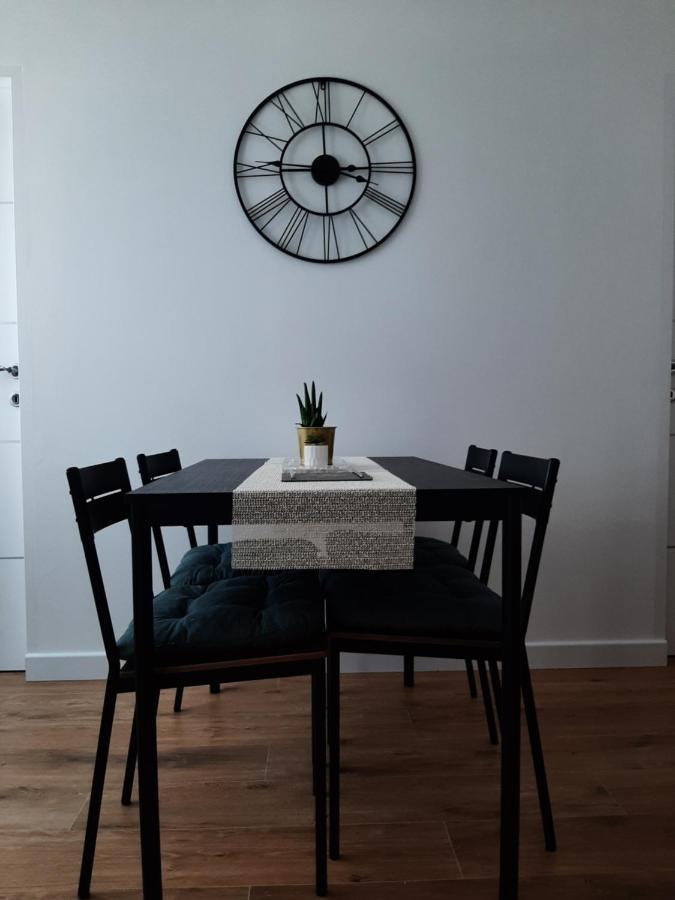 Apartamento Nozret Paljuv Exterior foto