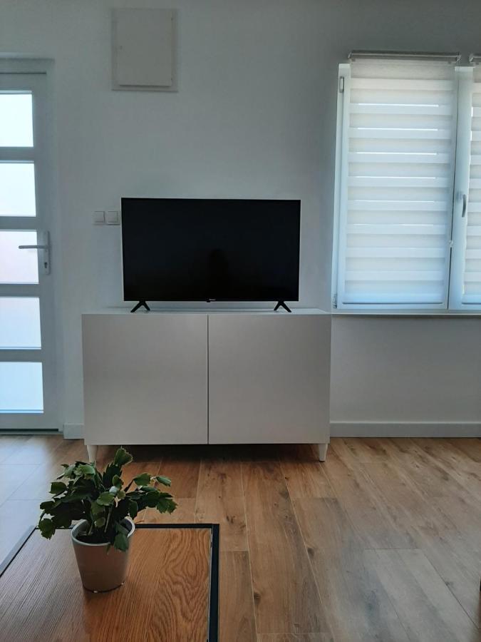 Apartamento Nozret Paljuv Exterior foto